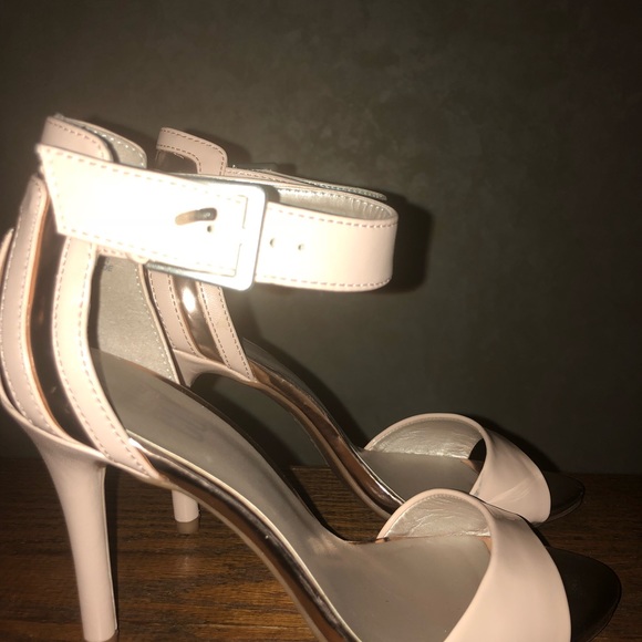 Soft pink & gold heels - Picture 6 of 6